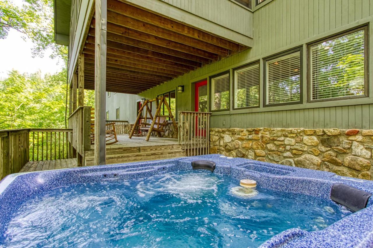 Mountain Lake Lodge, Hot Tub, Theater Room, 1089 Free Tickets Each Paid Day, Dollywood And More Sevierville Luaran gambar